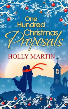 Holly Martin One Hundred Christmas Proposals: A feel-good, romantic comedy to make you smile