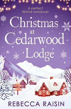 Rebecca Raisin Christmas At Cedarwood Lodge: Celebrations and Confetti at Cedarwood Lodge / Brides and Bouquets at Cedarwood Lodge / Midnight and Mistletoe at Cedarwood Lodge обложка книги