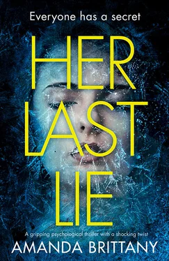 Amanda Brittany Her Last Lie: A gripping psychological thriller with a shocking twist! обложка книги