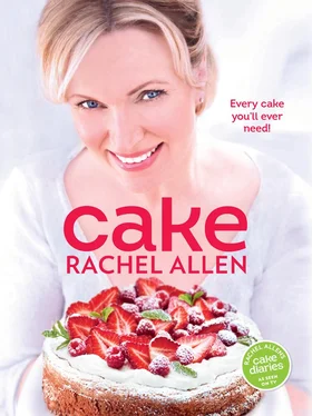 Rachel Allen Cake: 200 fabulous foolproof baking recipes обложка книги