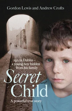 Andrew Crofts Secret Child обложка книги