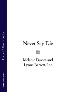 Lynne Barrett-Lee Never Say Die обложка книги