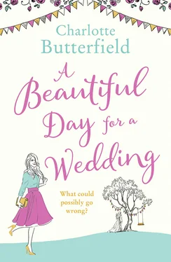 Charlotte Butterfield A Beautiful Day for a Wedding: This year’s Bridget Jones! обложка книги