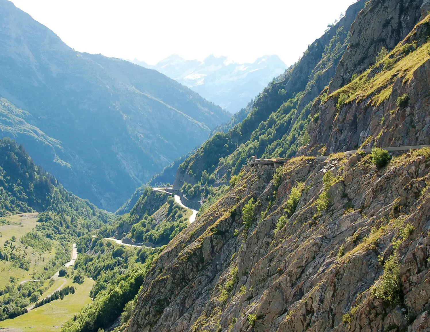 The Tour de France is the biggest annual sporting event in the world For three - фото 3