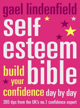 Gael Lindenfield Self Esteem Bible: Build Your Confidence Day by Day обложка книги