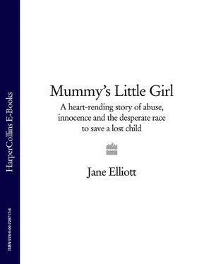 Jane Elliott Mummy’s Little Girl: A heart-rending story of abuse, innocence and the desperate race to save a lost child