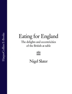 Nigel Slater Eating for England: The Delights and Eccentricities of the British at Table обложка книги