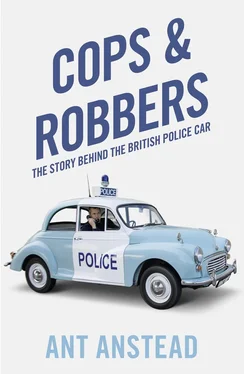 Ant Anstead Cops and Robbers: The Story of the British Police Car обложка книги