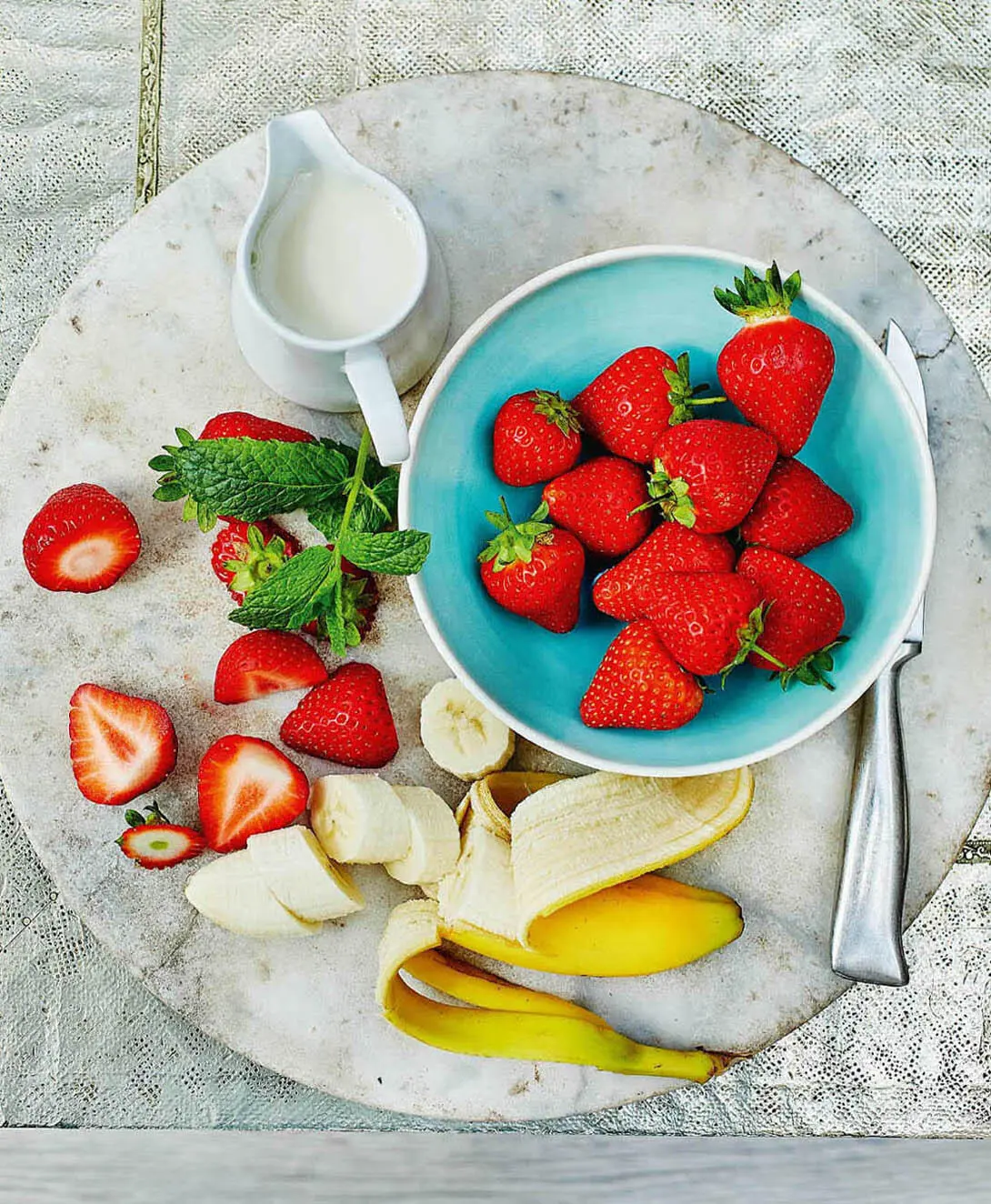 CONTENTS COVER TITLE PAGE COPYRIGHT INTRODUCTION NUTRITION BREAKFAST - фото 2