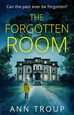 Ann Troup The Forgotten Room: a gripping, chilling thriller that will have you hooked обложка книги