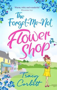 Tracy Corbett The Forget-Me-Not Flower Shop: The feel-good romantic comedy to read in 2018 обложка книги