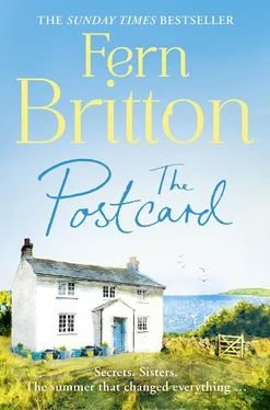 Fern Britton The Postcard: Escape to Cornwall with the perfect summer holiday read обложка книги