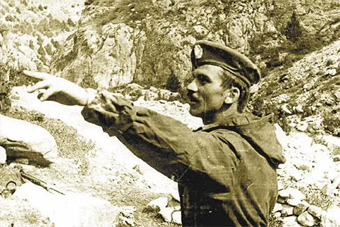 Для него бывшего детдомовца армия стала родной А вот друзей у Николая не - фото 12