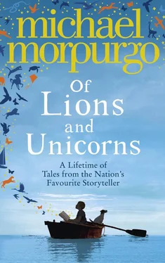 Michael Morpurgo Of Lions and Unicorns: A Lifetime of Tales from the Master Storyteller обложка книги