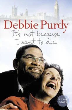 Debbie Purdy It’s Not Because I Want to Die обложка книги