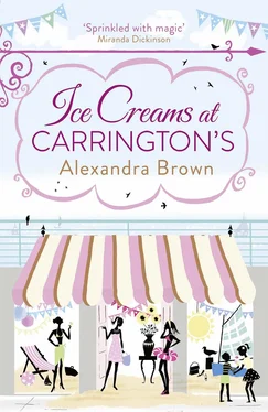 Alexandra Brown Ice Creams at Carrington’s обложка книги