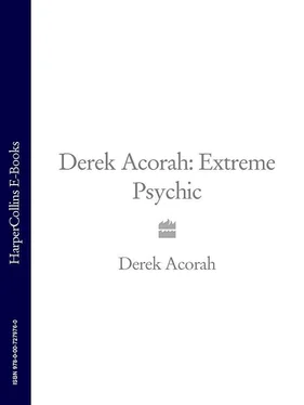 Derek Acorah Derek Acorah: Extreme Psychic обложка книги