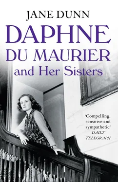 Jane Dunn Daphne du Maurier and her Sisters обложка книги