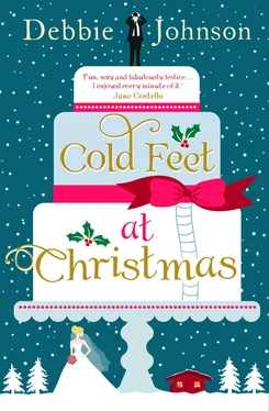 Debbie Johnson Cold Feet at Christmas обложка книги