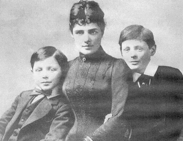 Winston Churchill right with his mother and brother Jack in 1889 His - фото 3