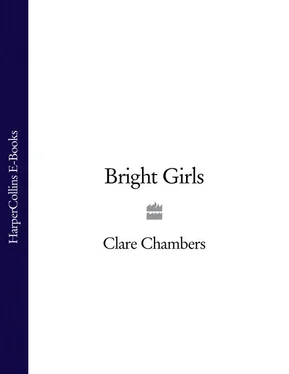 Clare Chambers Bright Girls обложка книги
