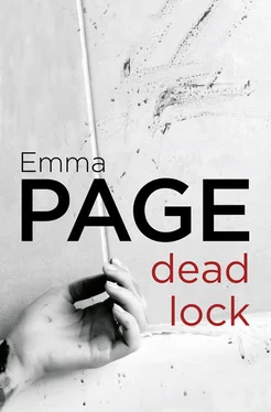 Emma Page Deadlock обложка книги