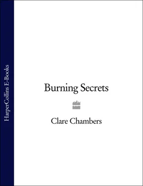 Clare Chambers Burning Secrets обложка книги