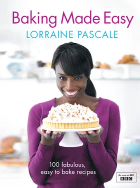 Lorraine Pascale Baking Made Easy обложка книги
