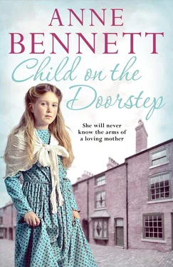 Anne Bennett Child on the Doorstep обложка книги