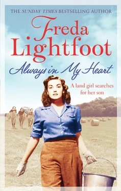 Freda Lightfoot Always In My Heart обложка книги