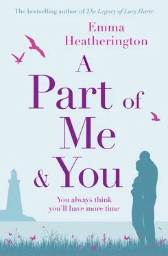 Emma Heatherington A Part of Me and You: An empowering and incredibly moving novel that will make you laugh and cry обложка книги