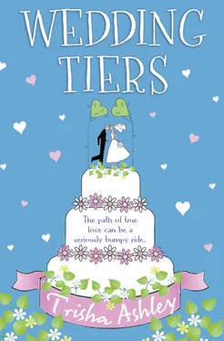 Trisha Ashley Wedding Tiers обложка книги