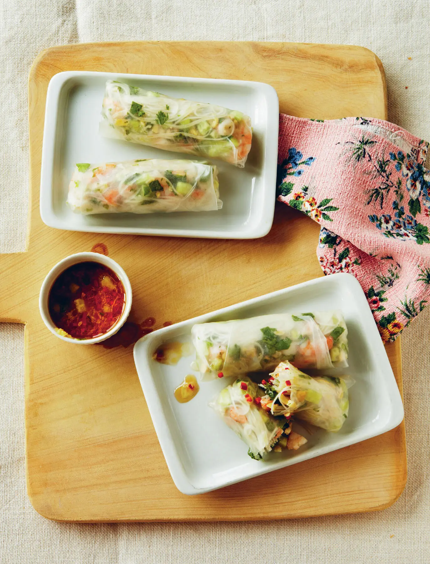 Prawn Noodle Rolls with Thai Dipping Sauce These little rolls are a beautifully - фото 5