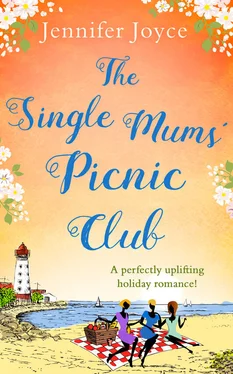 Jennifer Joyce The Single Mums’ Picnic Club: A perfectly uplifting beach-read for 2018! обложка книги