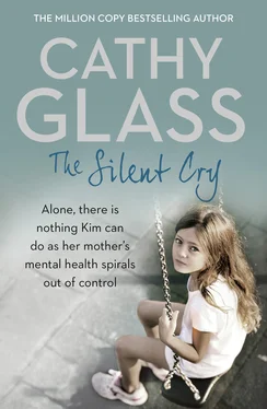 Cathy Glass The Silent Cry: There is little Kim can do as her mother's mental health spirals out of control