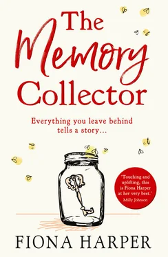 Fiona Harper The Memory Collector: The emotional and uplifting new novel from the bestselling author of The Other Us обложка книги