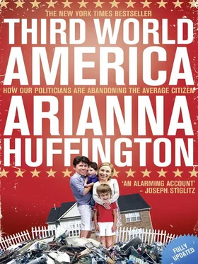 Arianna Huffington Third World America: How Our Politicians Are Abandoning the Ordinary Citizen обложка книги
