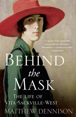 Matthew Dennison Behind the Mask: The Life of Vita Sackville-West обложка книги