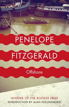 Alan Hollinghurst Offshore обложка книги