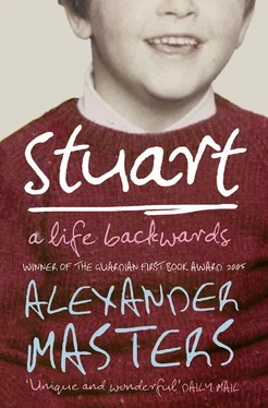 Alexander Masters Stuart: A Life Backwards обложка книги
