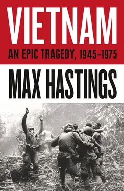 Sir Max Hastings Vietnam: An Epic History of a Divisive War 1945-1975 обложка книги