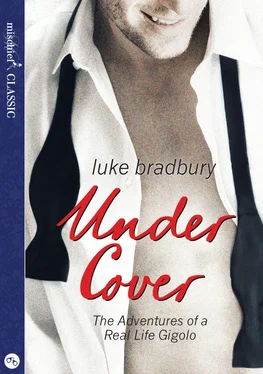 Luke Bradbury Undercover: The Adventures of a Real Life Gigolo обложка книги