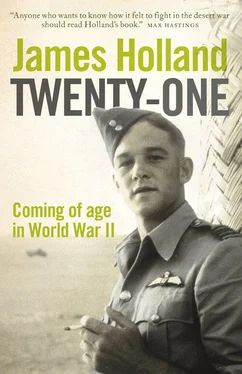James Holland Twenty-One: Coming of Age in World War II обложка книги