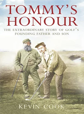 Kevin Cook Tommy’s Honour: The Extraordinary Story of Golf’s Founding Father and Son обложка книги