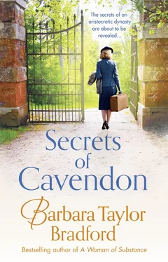 Barbara Taylor Bradford Secrets of Cavendon: A gripping historical saga full of intrigue and drama обложка книги
