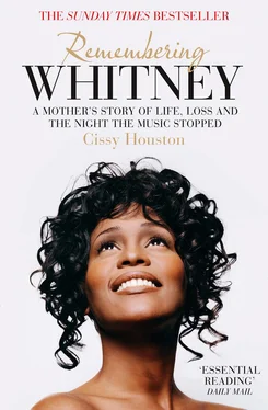 Cissy Houston Remembering Whitney: A Mother’s Story of Love, Loss and the Night the Music Died обложка книги