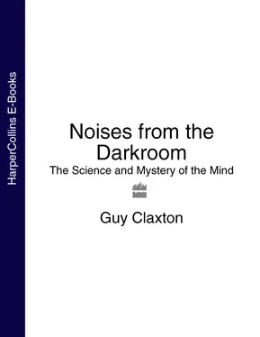 Guy Claxton Noises from the Darkroom: The Science and Mystery of the Mind обложка книги