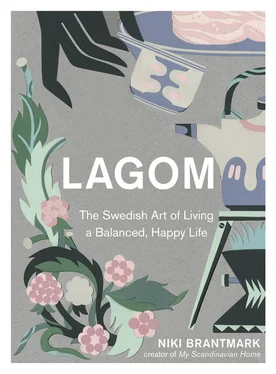 Niki Brantmark Lagom: The Swedish Art of Living a Balanced, Happy Life обложка книги