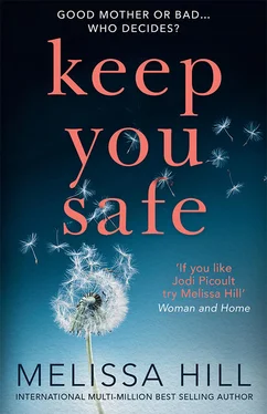 Melissa Hill Keep You Safe: A tear-jerking and compelling story that will make you think from the international multi-million bestselling author обложка книги