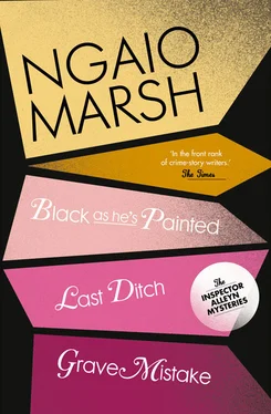 Ngaio Marsh Inspector Alleyn 3-Book Collection 10: Last Ditch, Black As He’s Painted, Grave Mistake обложка книги